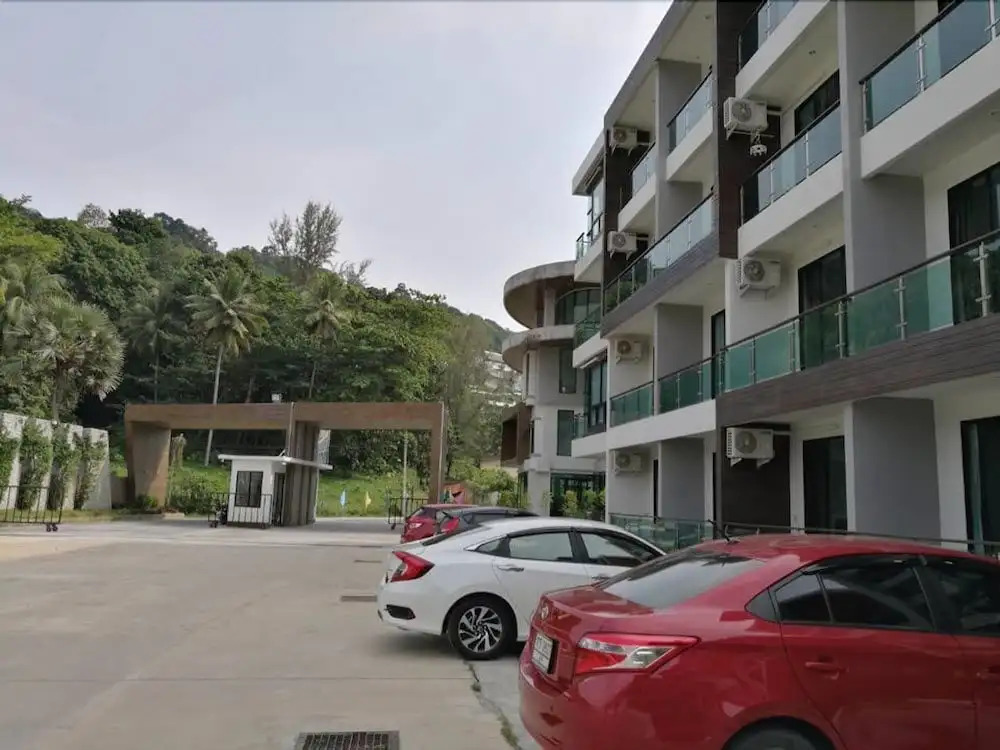The Naithorn Condo Unit 401