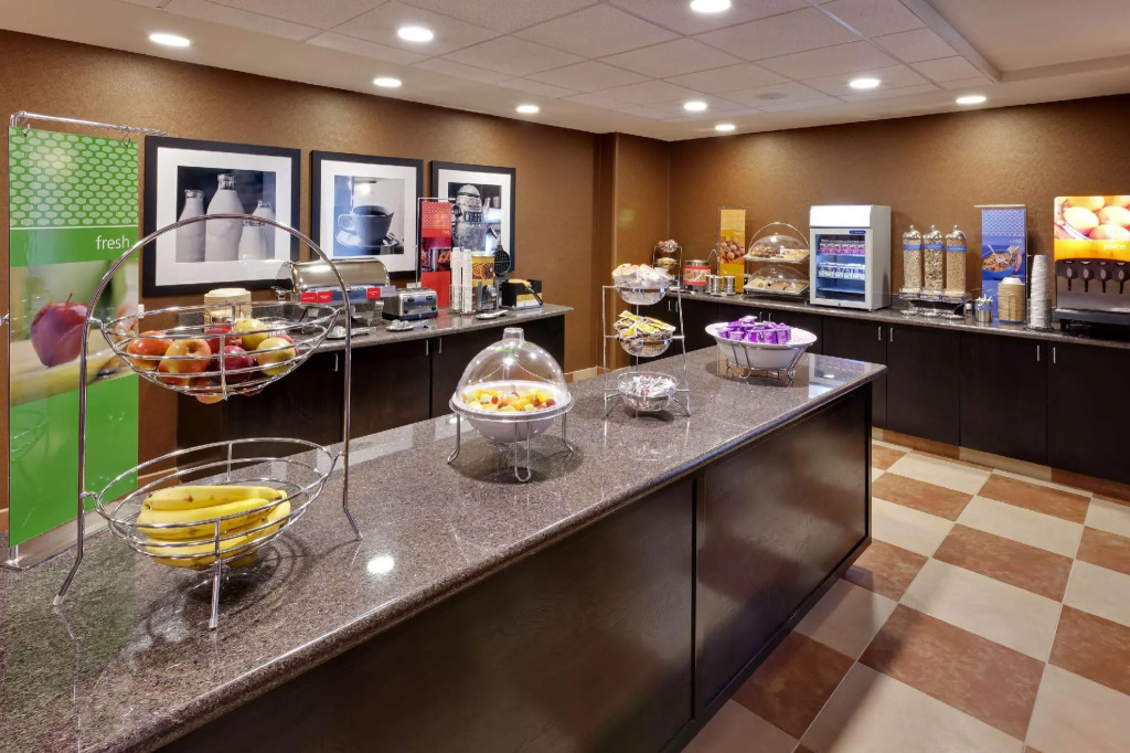 Hampton Inn & Suites Fresno - Northwest