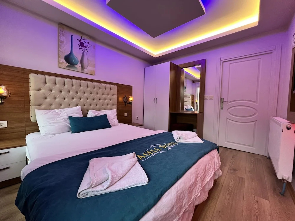 Asell Suite