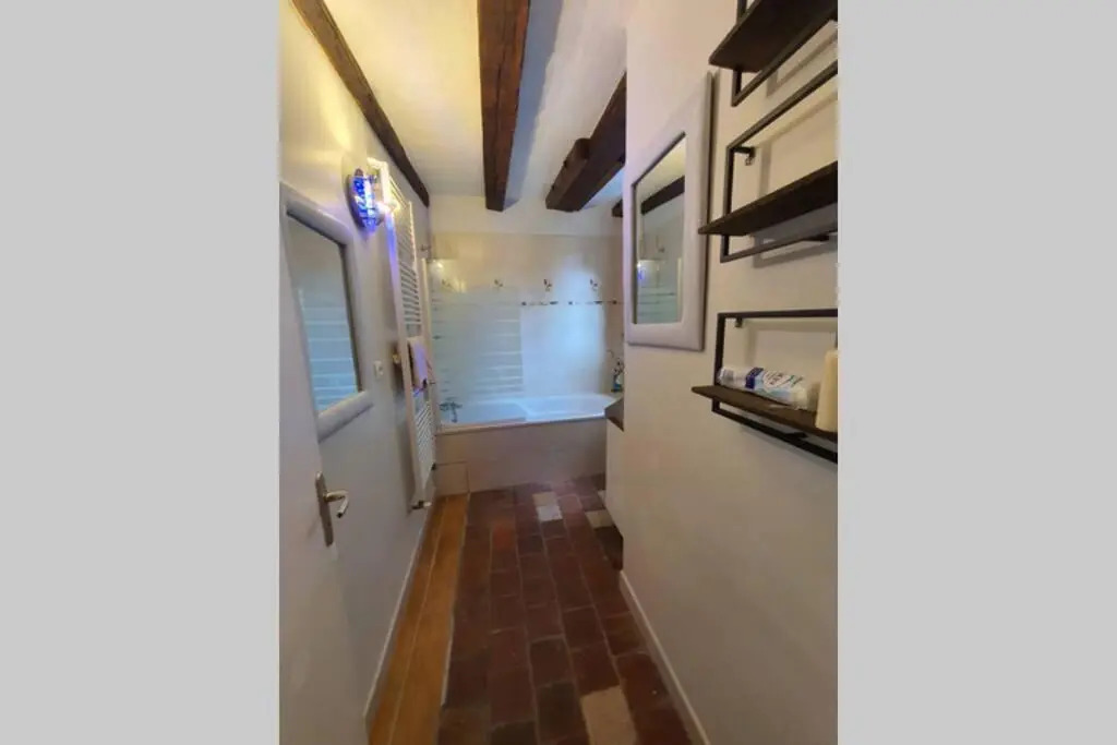 MAISON GÎTE ENTIER EN HYPER HYPER CENTRE AUX COEUR DES HALLES de TOURS de 2 à 7 PERSONNES