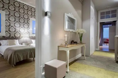 BacHome Gallery B&B
