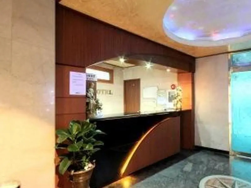 Liz Hotel