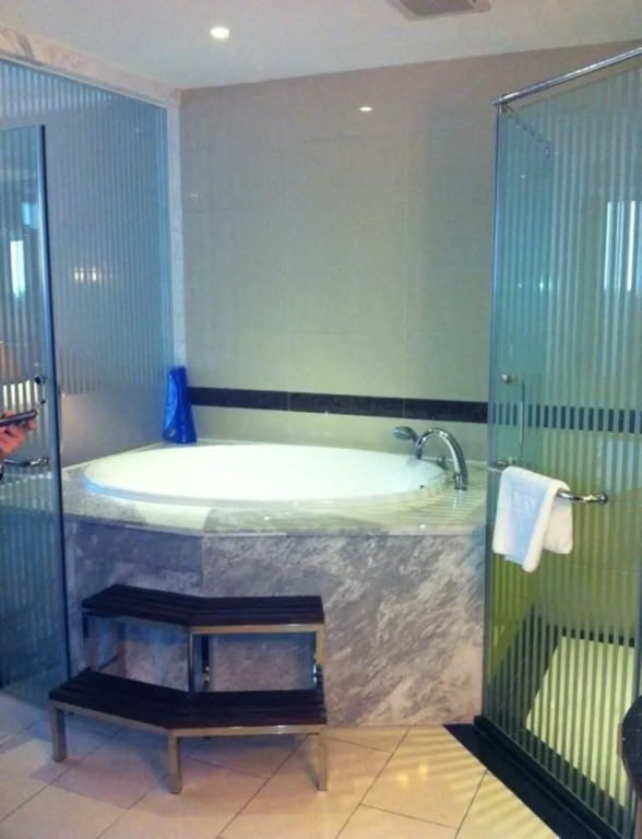 Jingyi Hotel