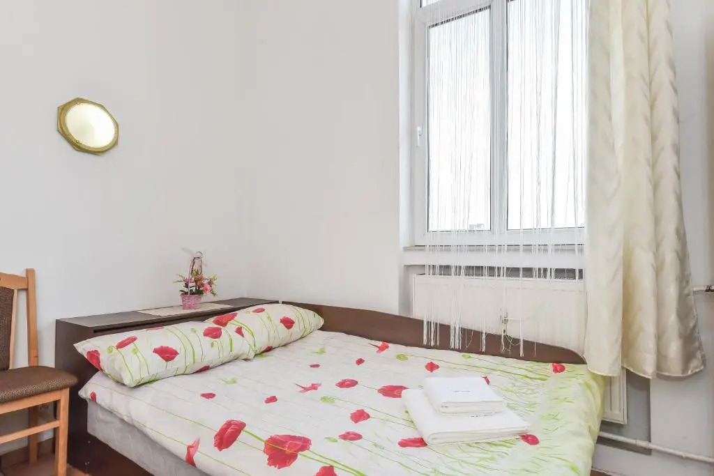 Historical Lion's Bridge 1-Bedroom Apartment