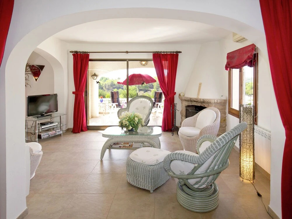 Spacious Detached Villa on the Costa Blanca With Heated Pool and Beautiful View