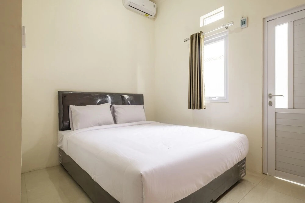 Griya Jasmine Syariah by OYO Rooms