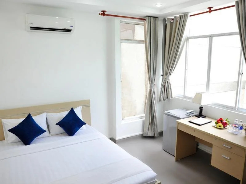 Blue Sky Hotel