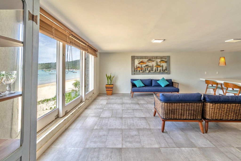 Mansão Pé na Areia da Ferradura Por Luxury Rentals