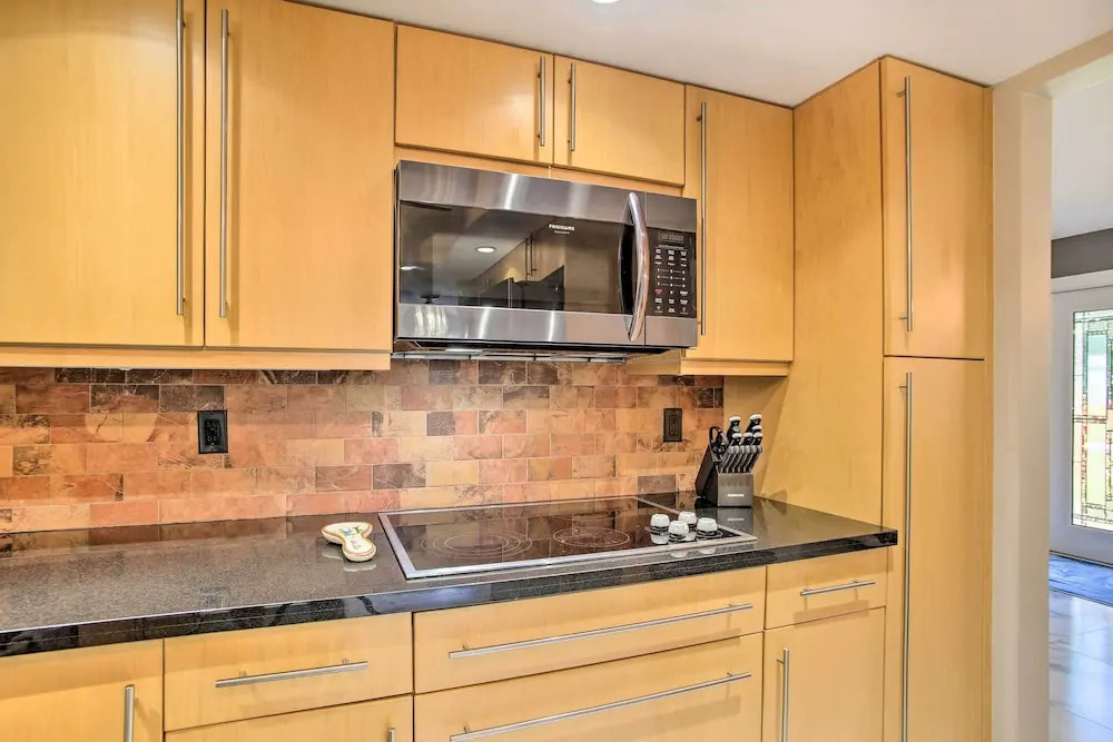 Wilton Manors Home w/ Pool ~ 4 Mi to Beach!