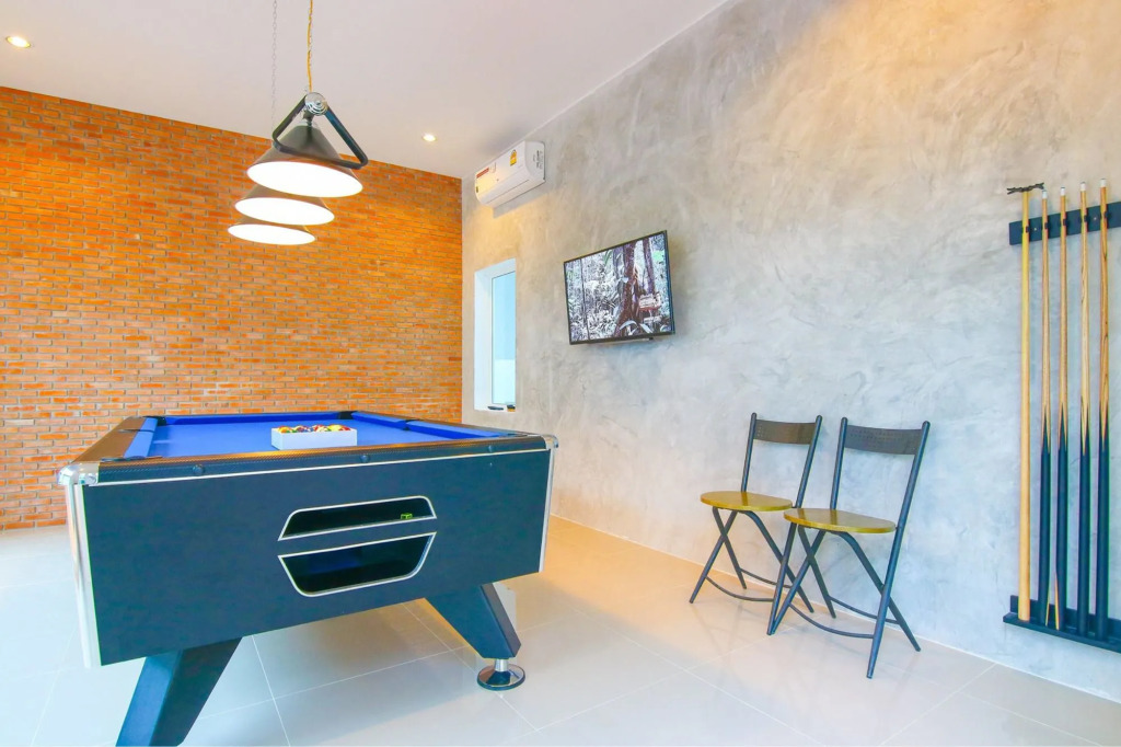Pooltime Villa