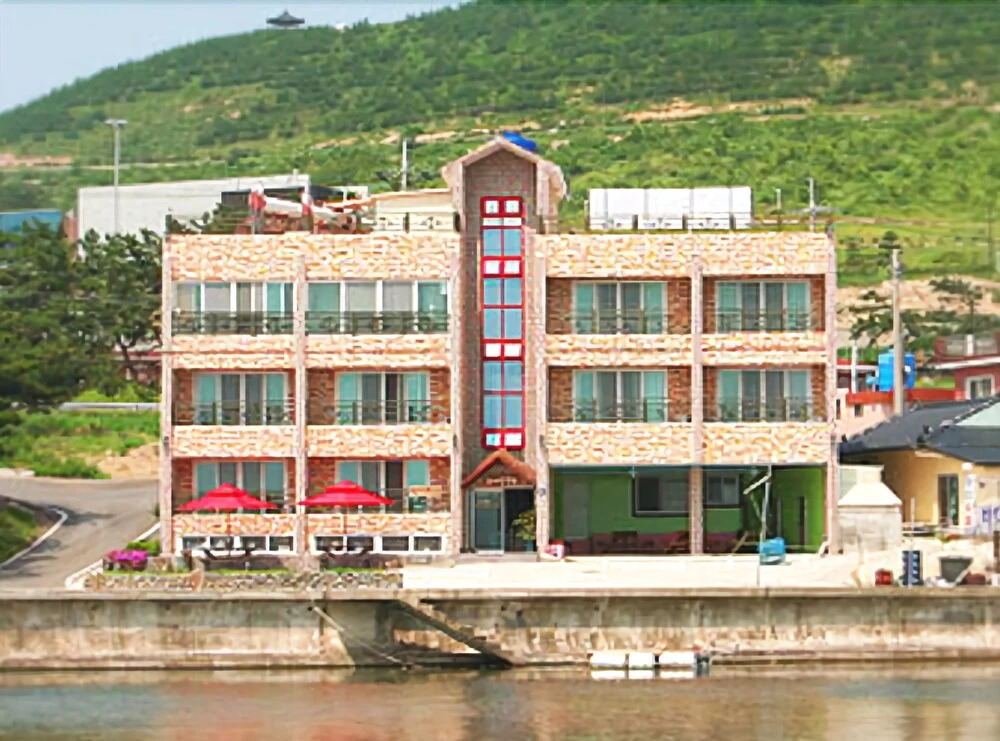 Pohang Super Natural Pension
