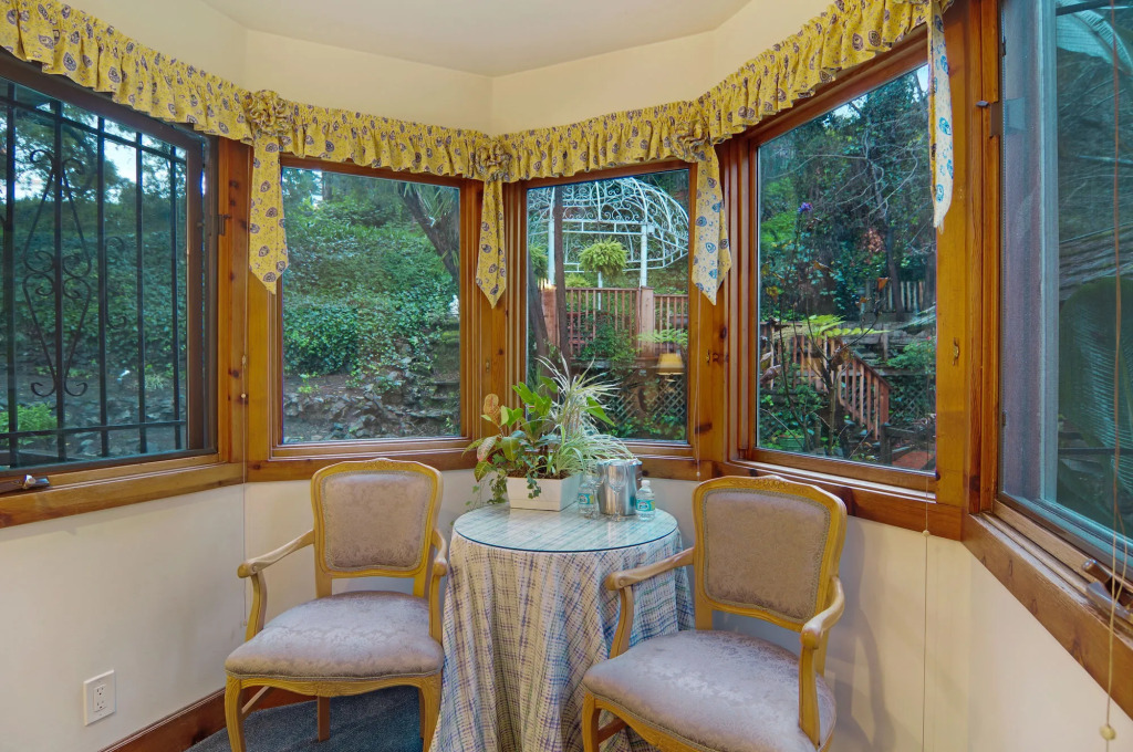 The Babbling Brook Inn