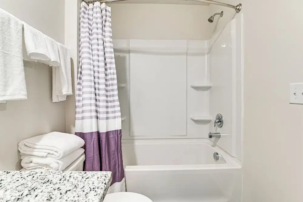 2 Mi to Shore: Newly Built Surfside Beach Gem