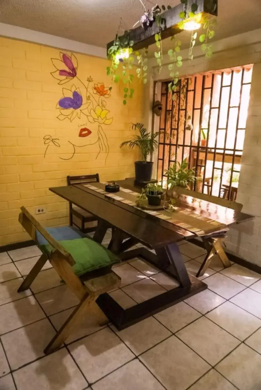 Pool House Hostel