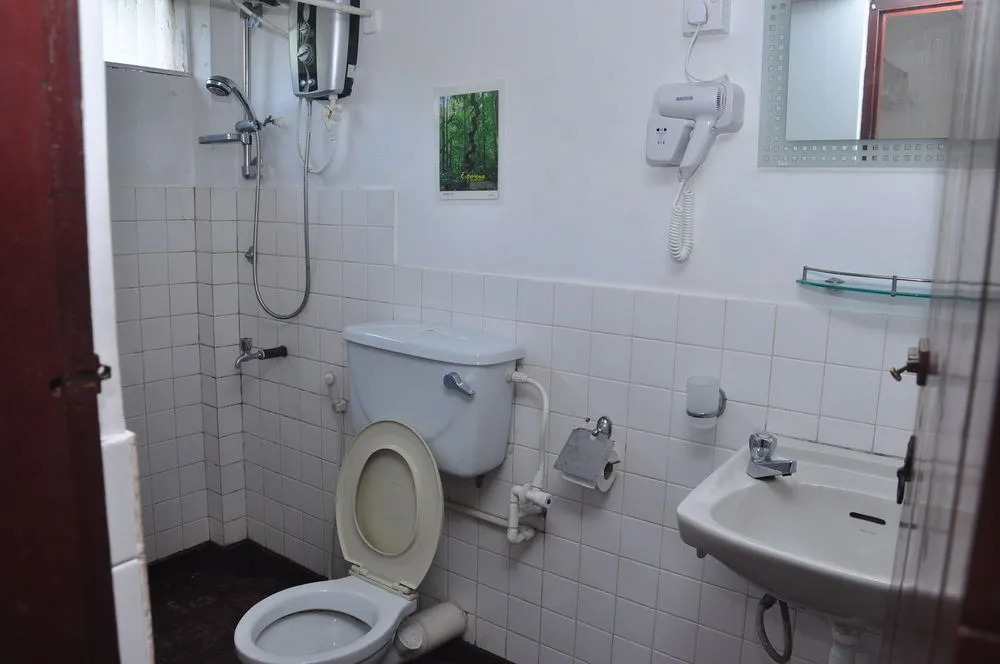 Blue Seas Tourist Guest House