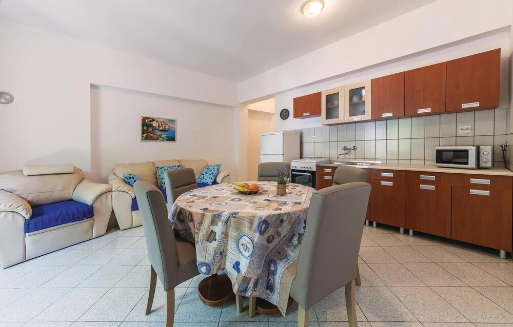 Nice Apartment in Medulin With Wifi and 2 Bedrooms