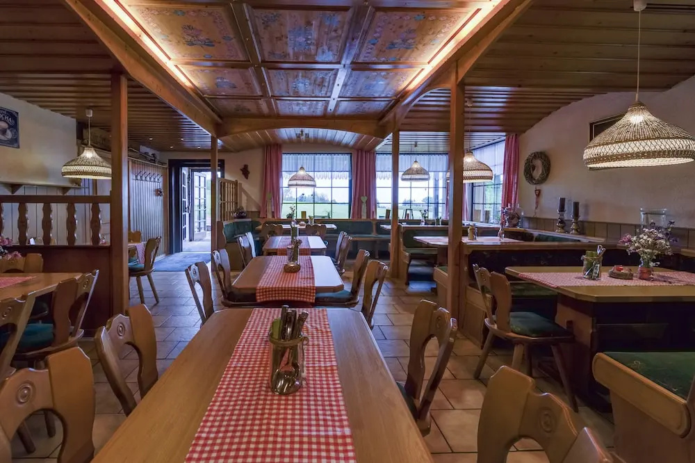 Berggasthof & Hotel Hinterrod
