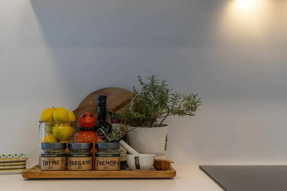 Inf3.4i - Modern & Bright City Apartment