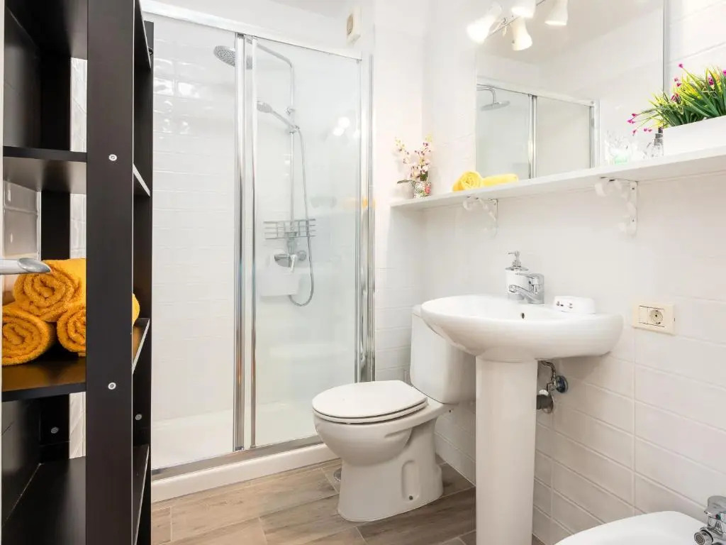 32 BRIGHT COPACABANA ocean view free WiFi