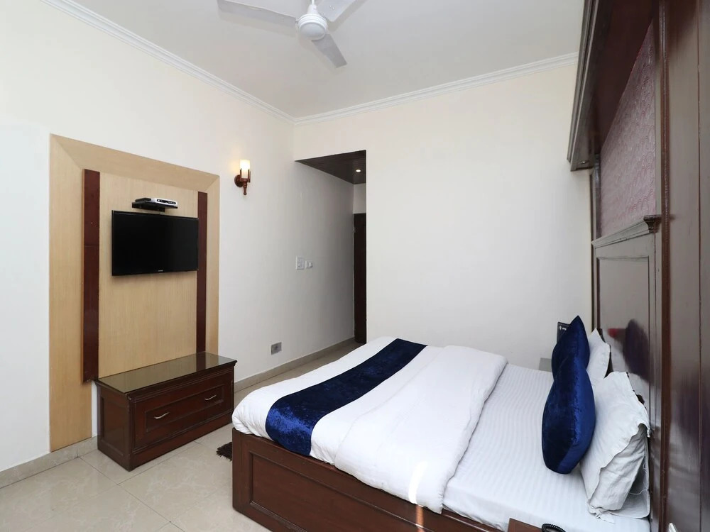 OYO 6271 Hotel Abhinandan