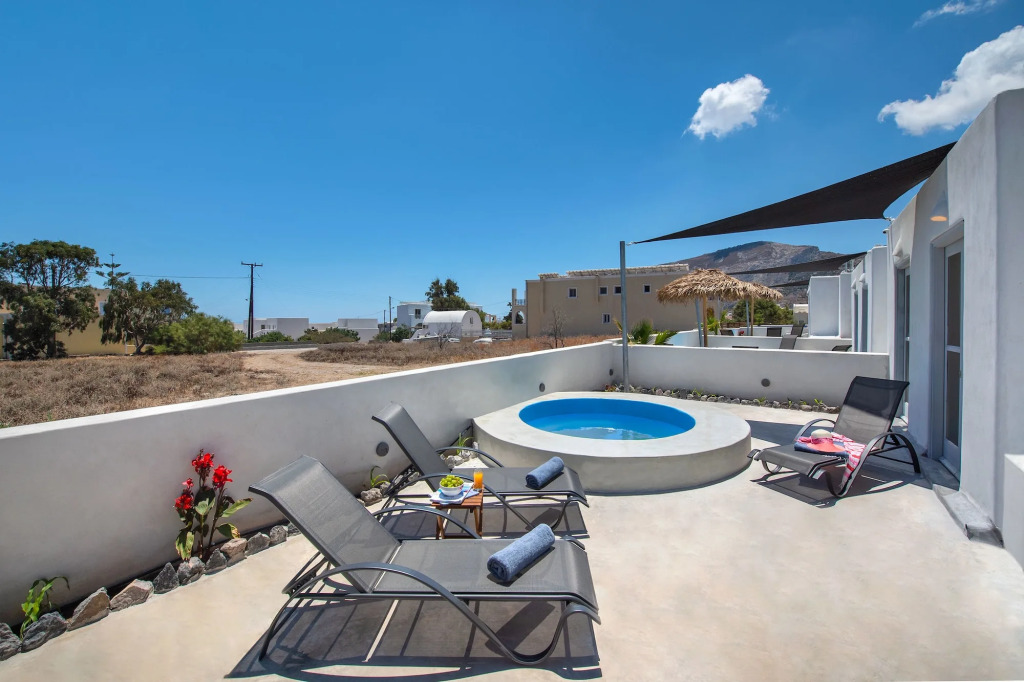 Sun Springs Suites