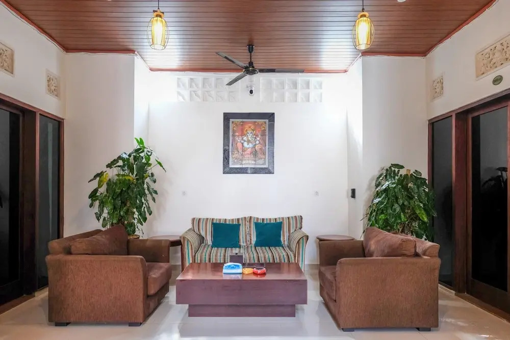 Urbanview Hotel Arta Guna Casa