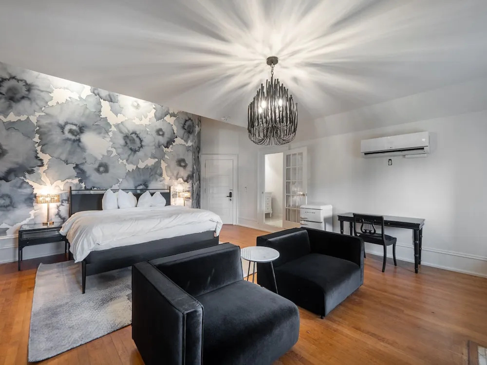 Graystone Inn