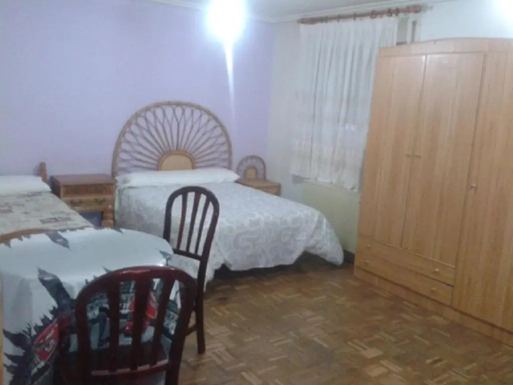 Apartamentos Salamanca Plaza Del Oeste 4 dormitorios, 2 baños , Parking