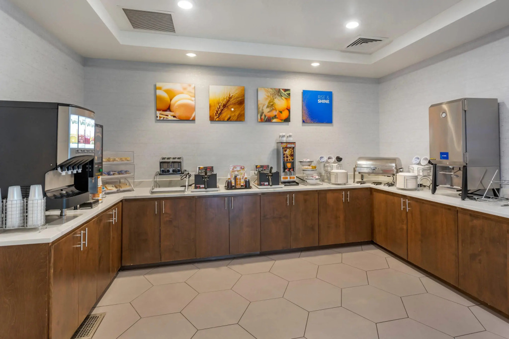 Comfort Inn & Suites Salt Lake City Airport