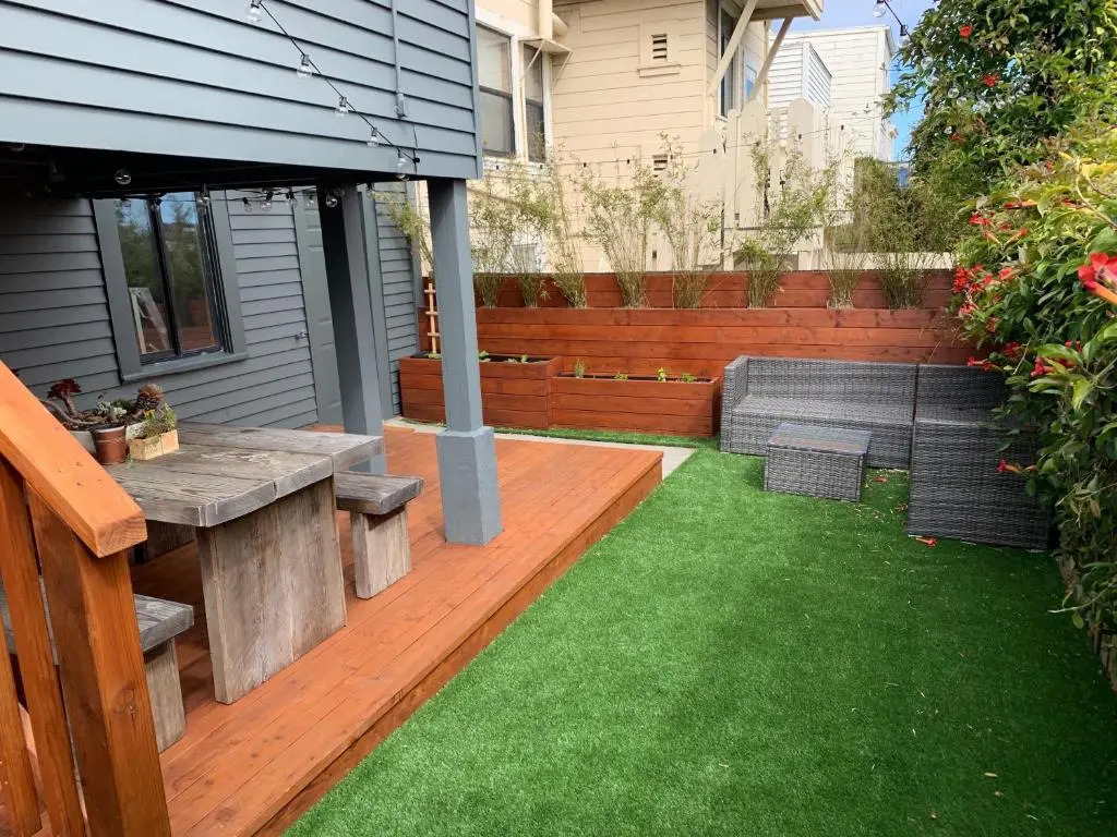 Beautiful 3 Bed 3 Bath upper house in Bernal Glen