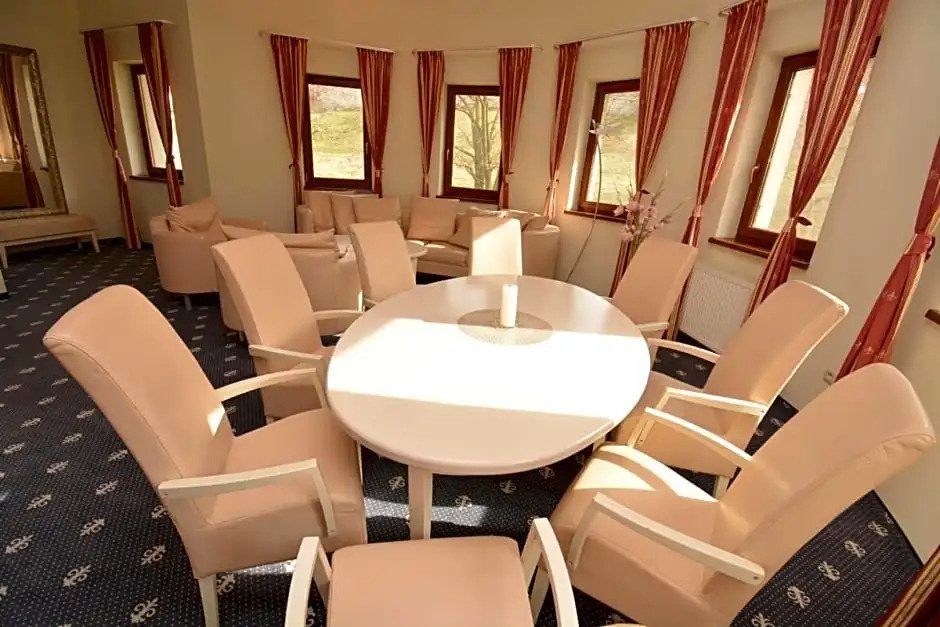 Hotel Hradna Brana