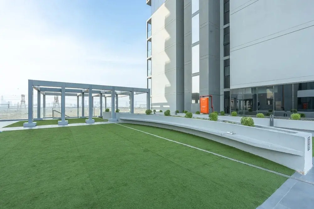 Majestic Studio in Bloom Tower C Perfect for 2