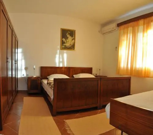Apartments Miana