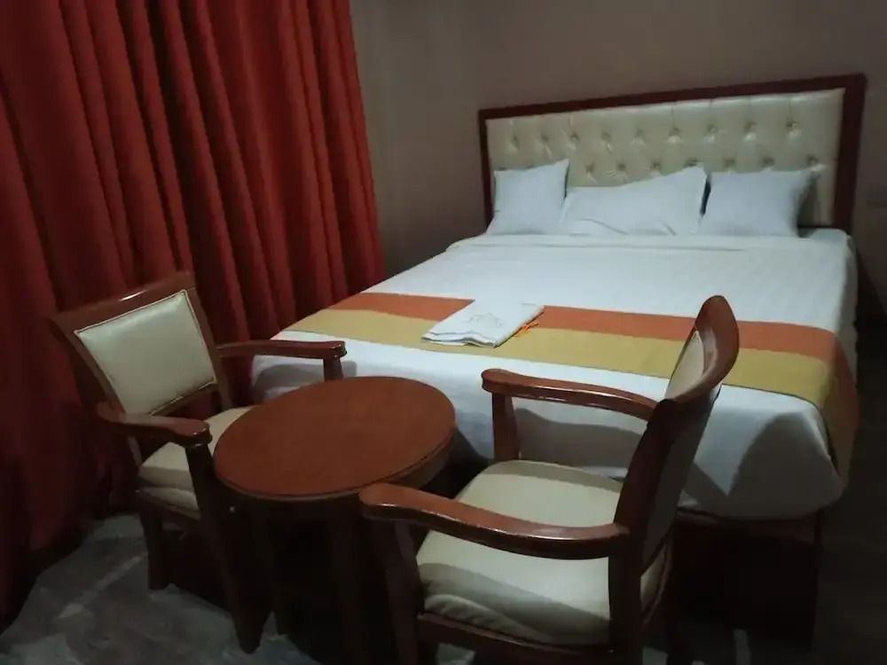 khwesa hotel