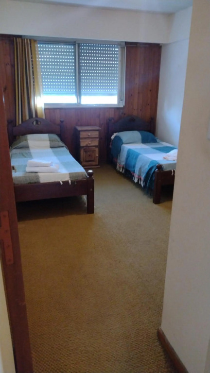 Departamento 2 Dormitorios muy bien ubicado, Corrientes 1855 ambiente familiar