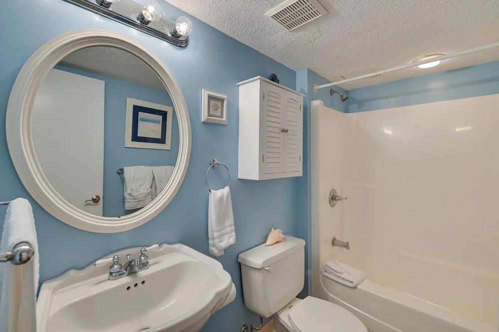Oceanfront Myrtle Beach Condo w/ Outdoor Pool