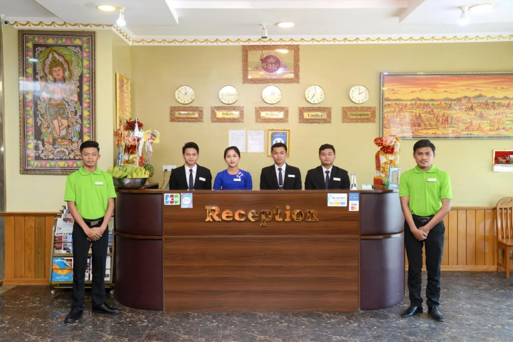 Royal Naung Yoe Hotel