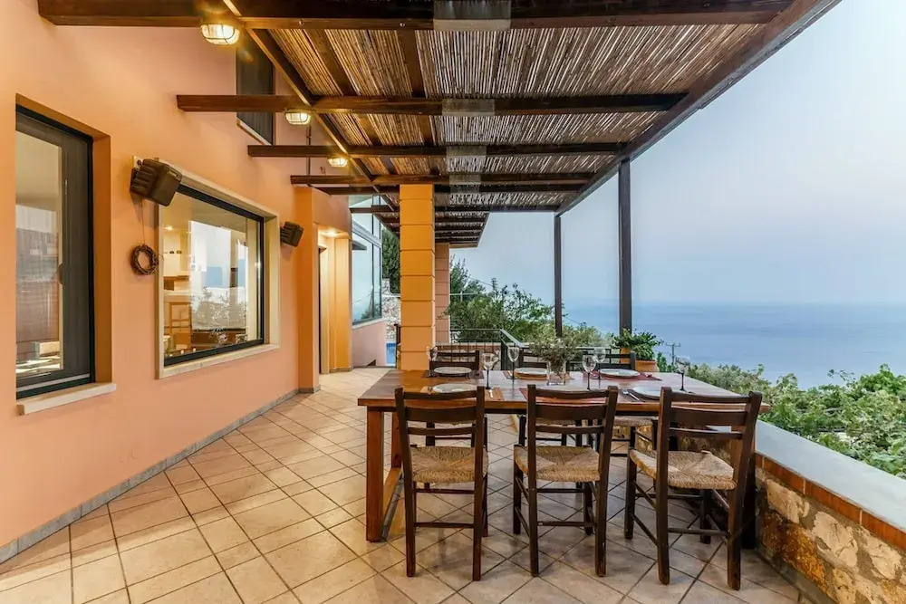 Villa Evakri with Private Swimming Pool BBQ