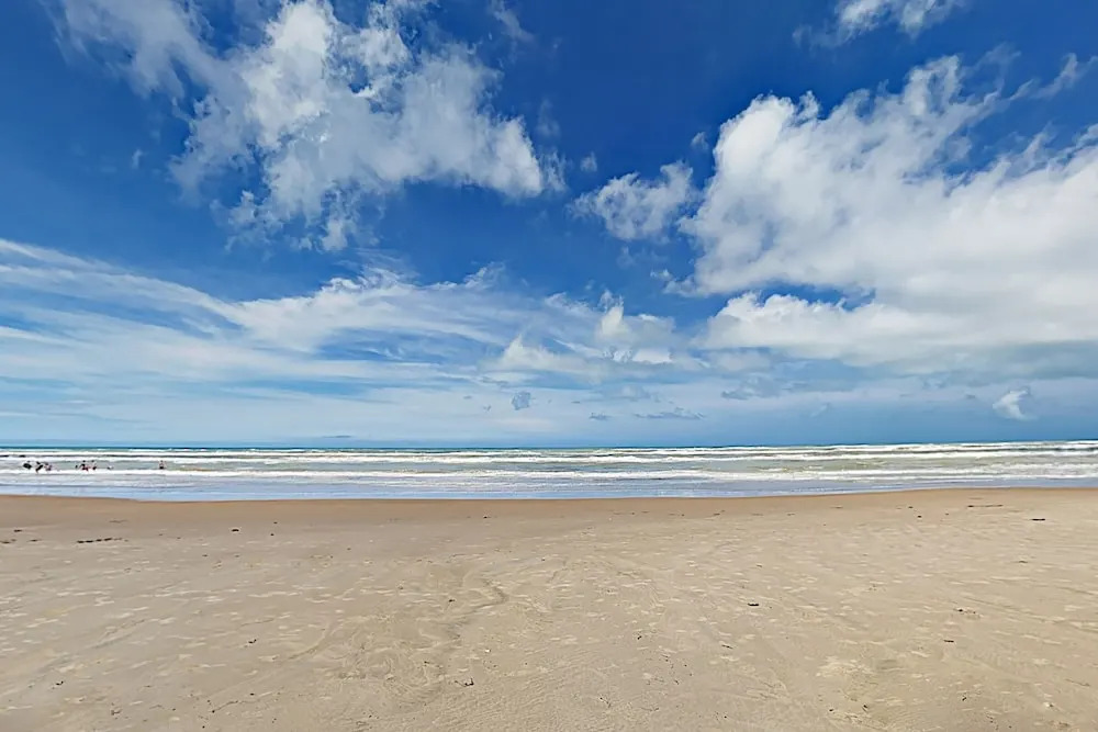 Updated Getaway W/ Pool, Hot Tub & Epic Bay Views 2 Bedroom Condo