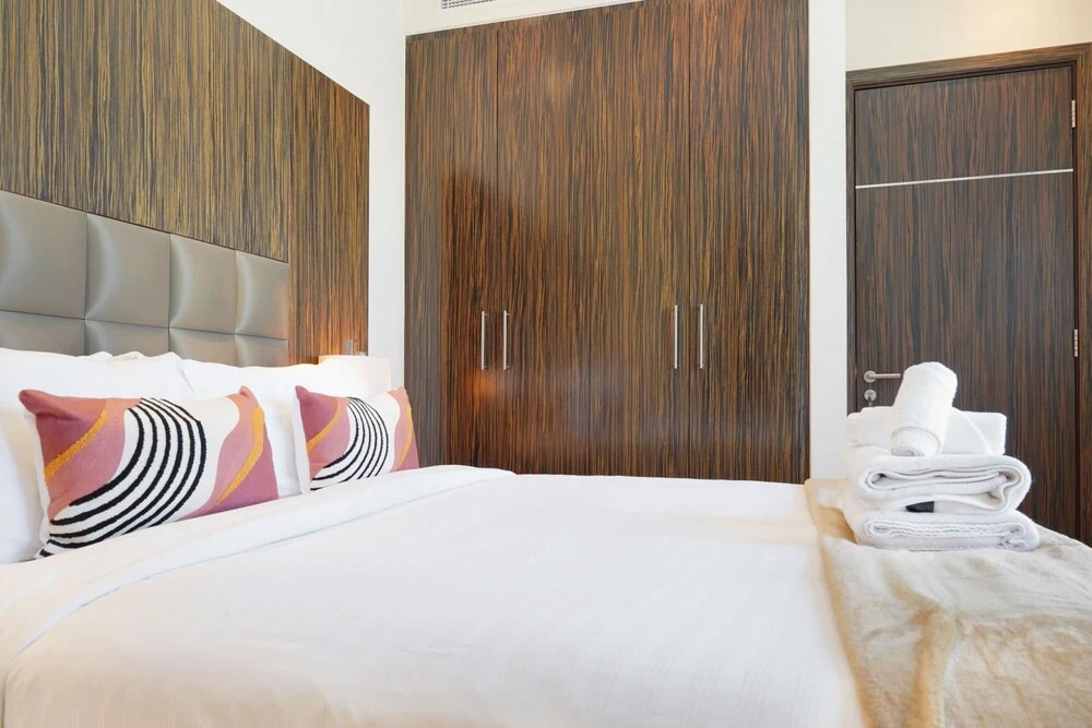 Bright and Stylish 1BR in JLT