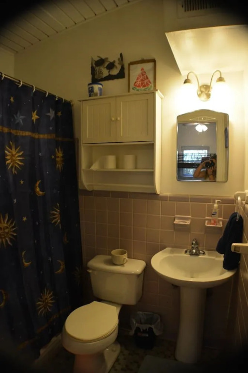 Sun And Moon Hostel