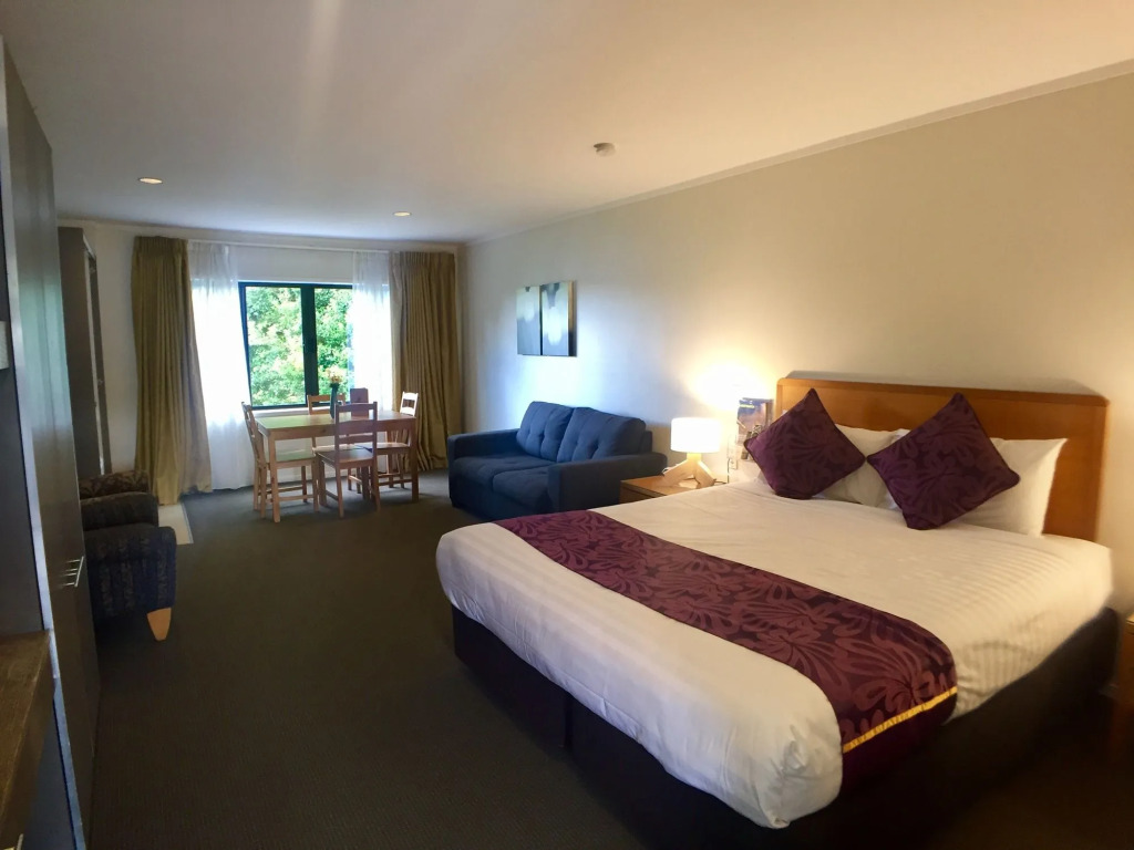 Royal Park Lodge