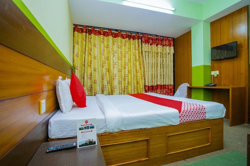 Oyo 574 Hotel Residence