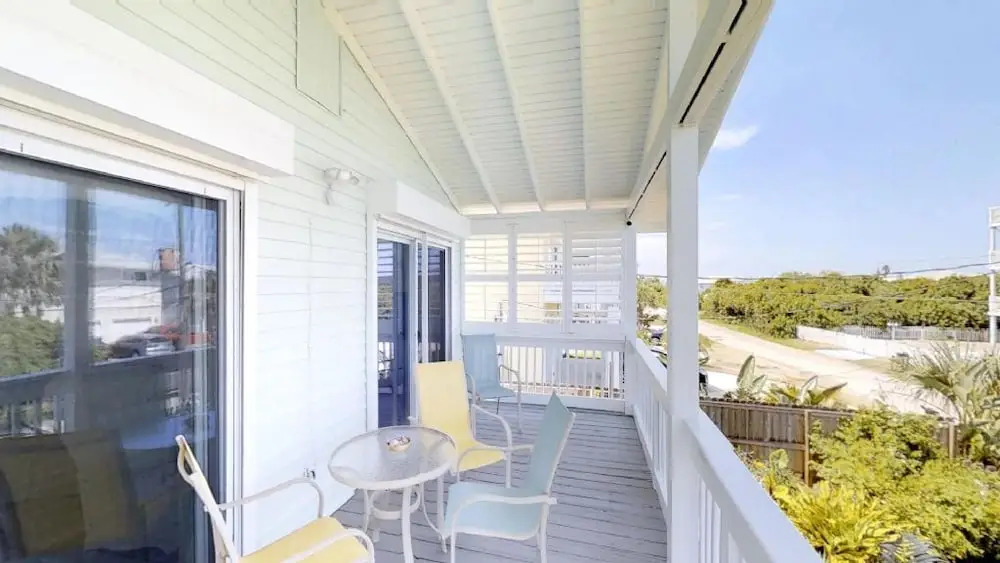 A Saltwater Cottage 4 Bedrooms 2 Bathrooms Home