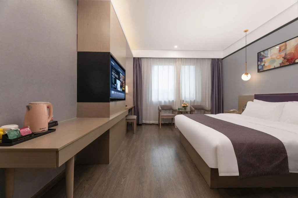 GYA Hotel (Tongxiang Century Avenue)