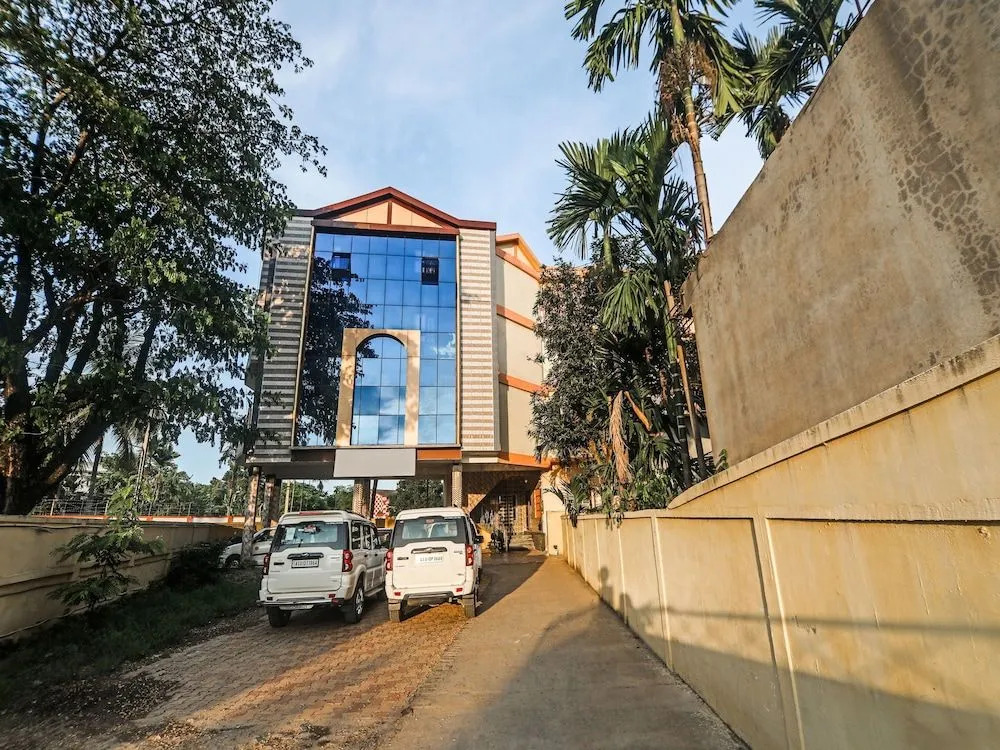 Oyo 29042 Shuru Heights