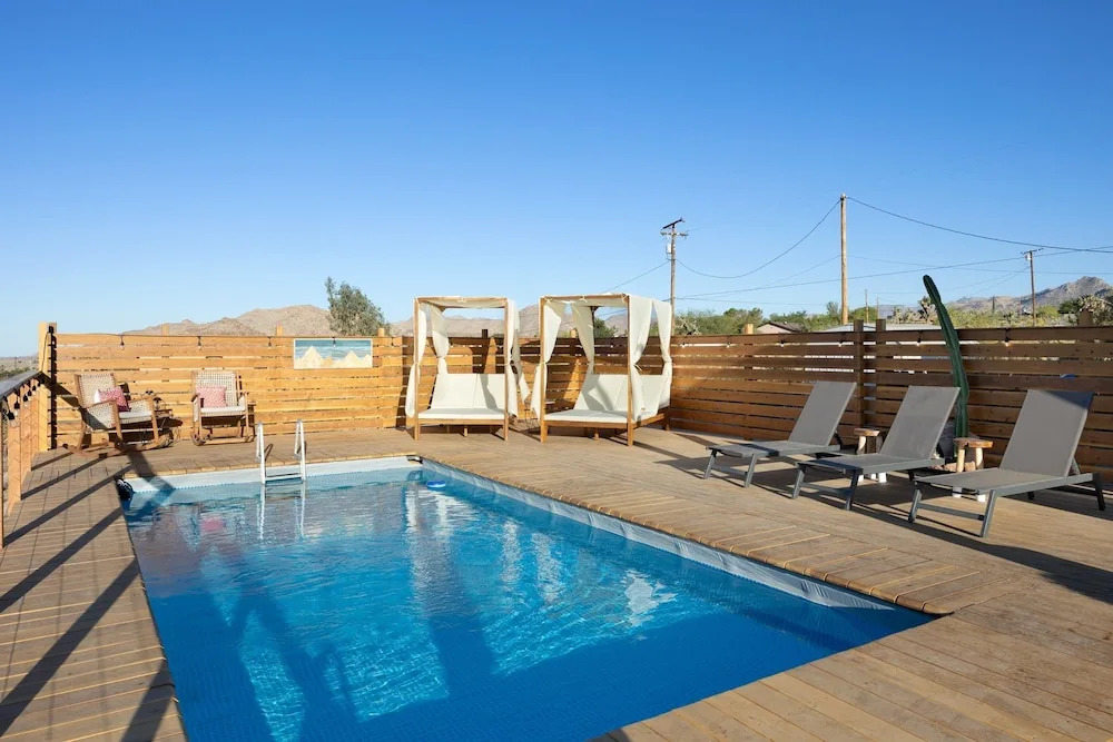 Rancho Nopales Jt - Pool, Hot Tub, Hammocks, Fast Wifi + Views! 4 Bedroom Home by RedAwning