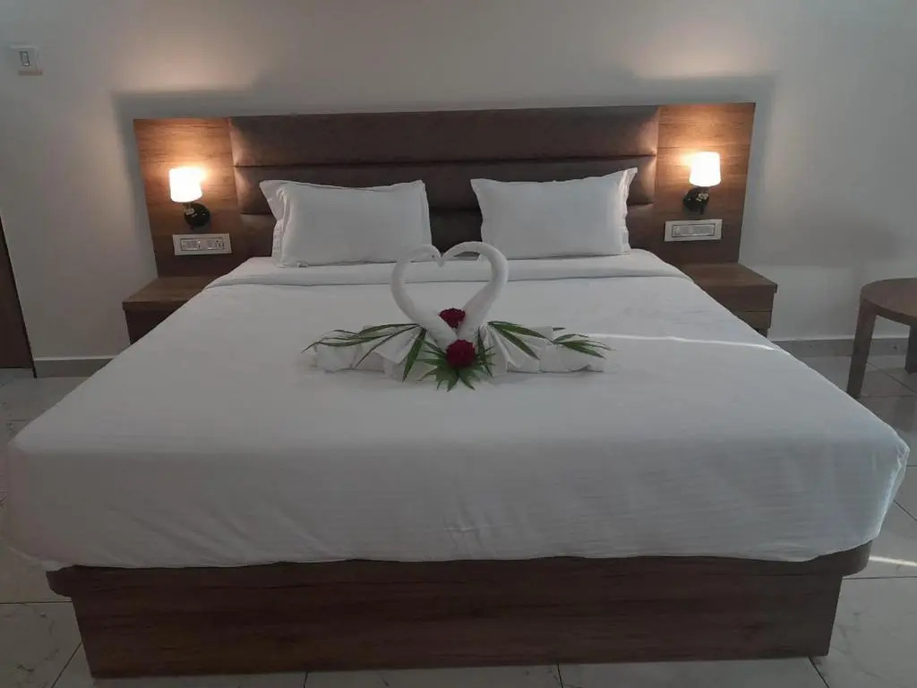 Flamingo Club and Resort Una 3 Km Away from Diu Check Post