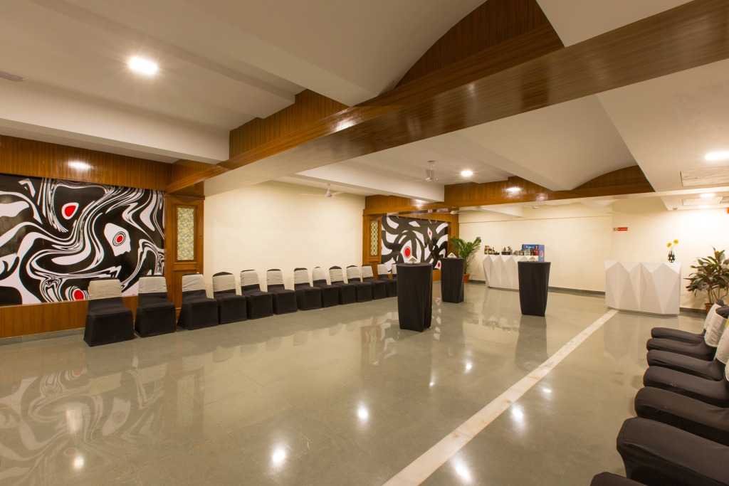 Viva Hotel Near Madgaon Railway Station