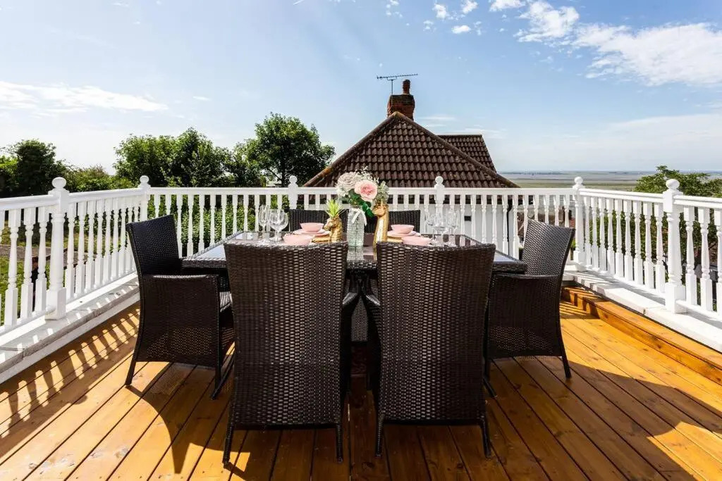 Estuary View by Sorted Stay